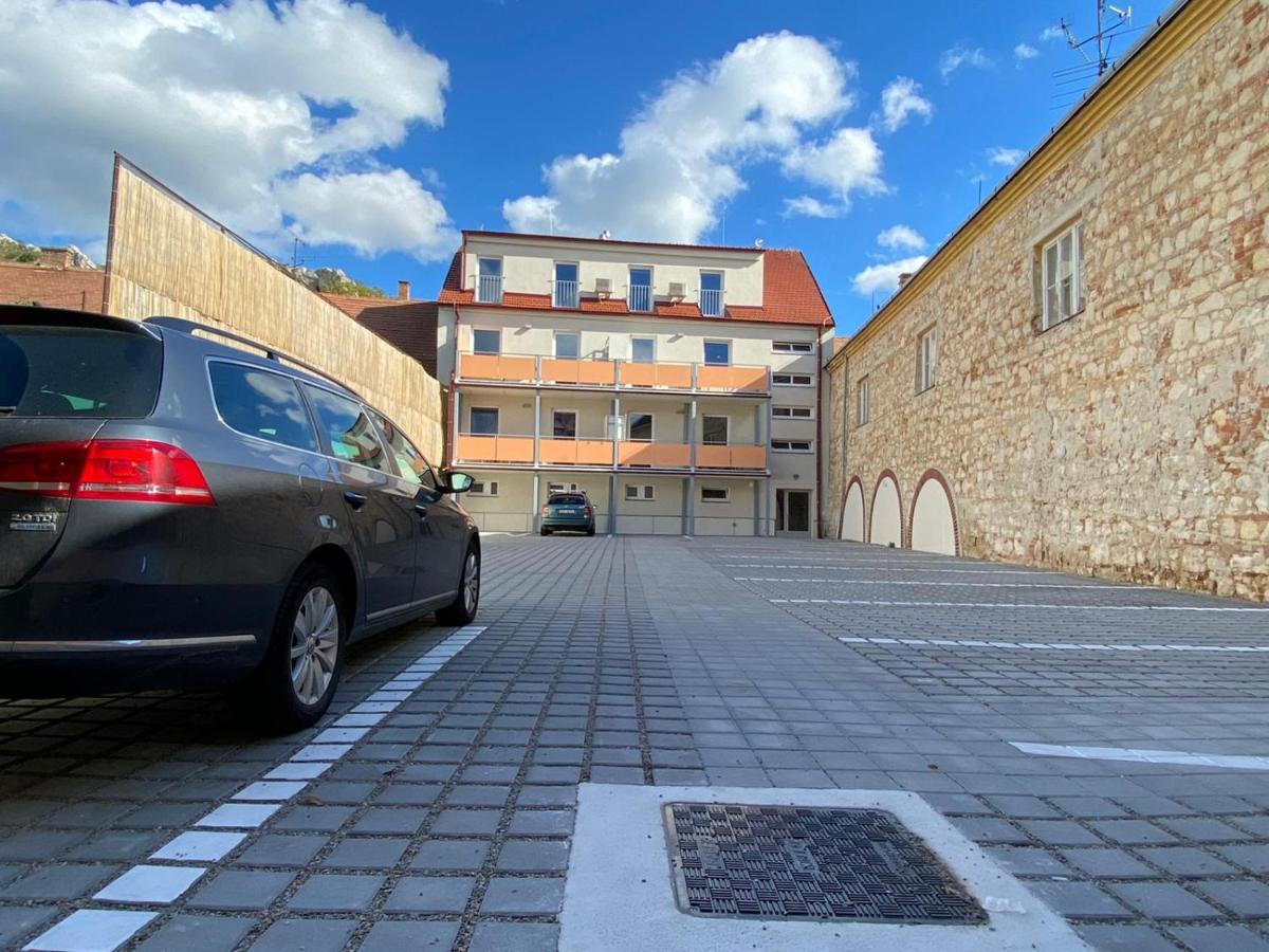 Apartman Dagmar Микулов Экстерьер фото